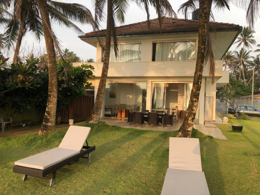 The Beach House Ambalangoda  Eksteriør billede